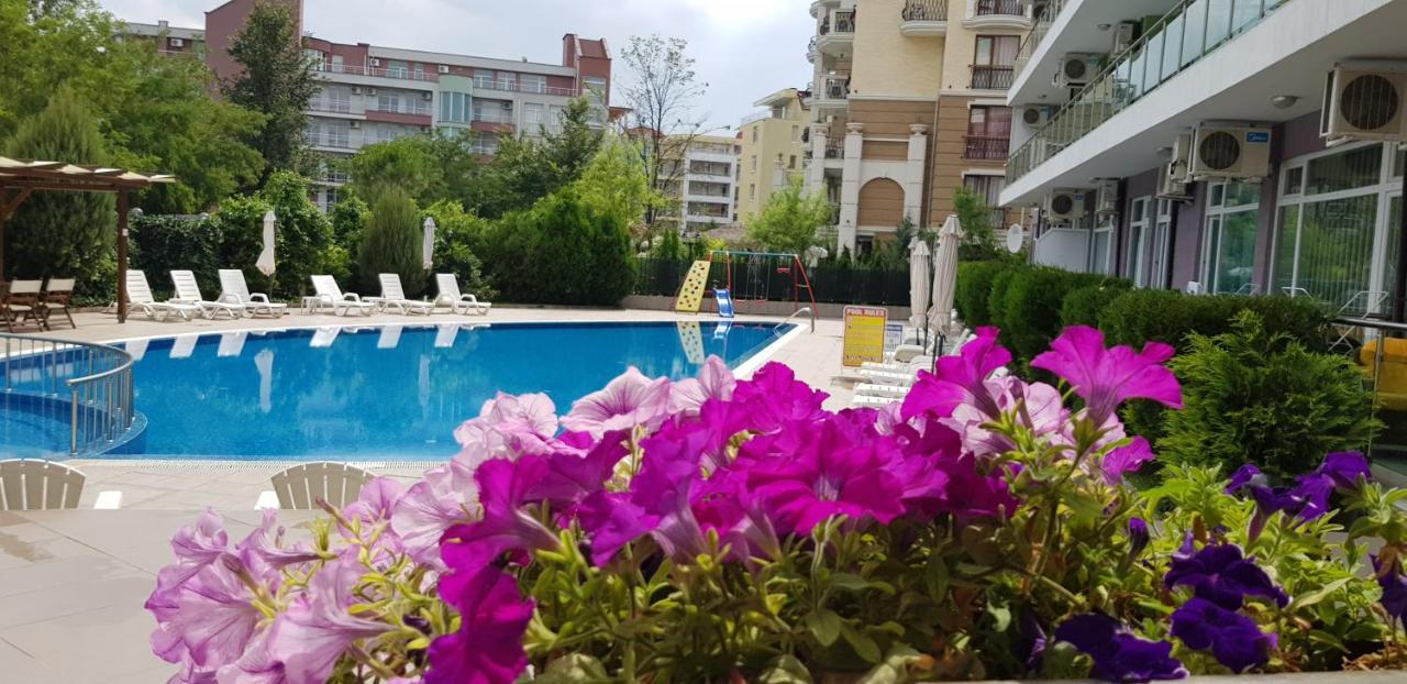 Family Apartments In Solmarin Pantai Sunny Luaran gambar