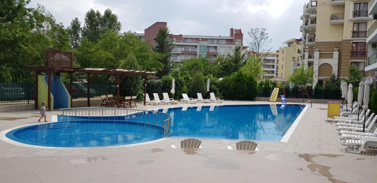 Family Apartments In Solmarin Pantai Sunny Luaran gambar