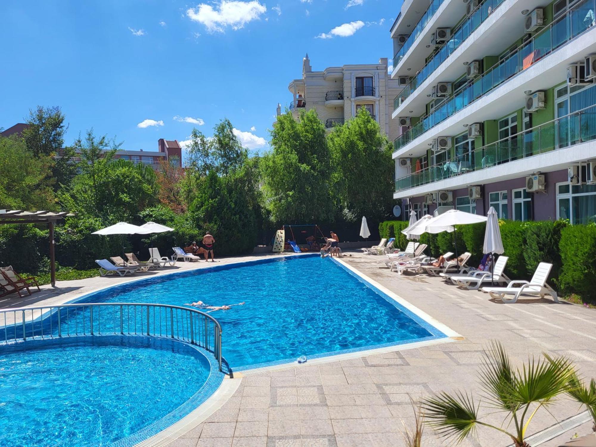 Family Apartments In Solmarin Pantai Sunny Luaran gambar