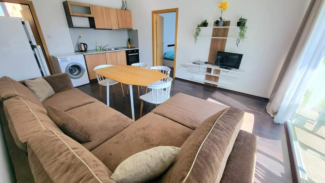 Family Apartments In Solmarin Pantai Sunny Luaran gambar